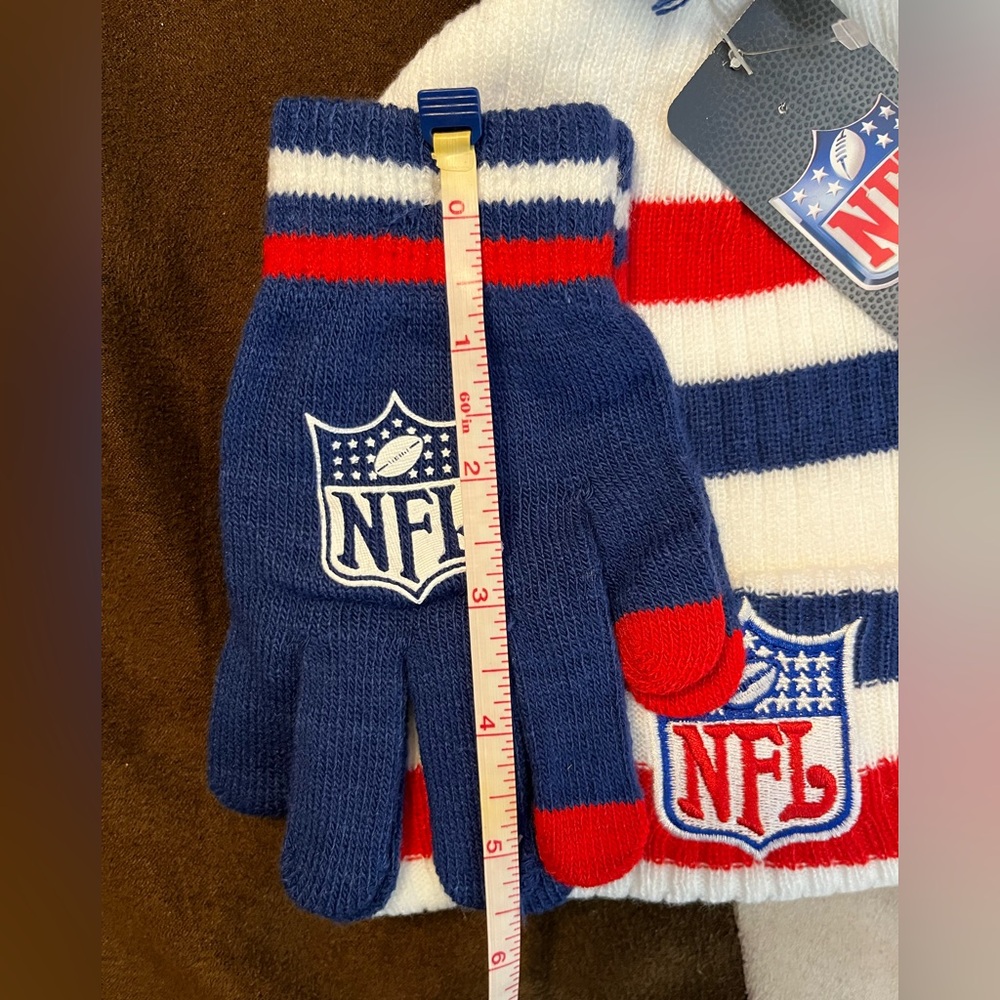 New NFL Kids Striped Beanie and Gloves - Blue, Red, White. Versatile Teams!💙❤️🤍 - Picture 3 of 4